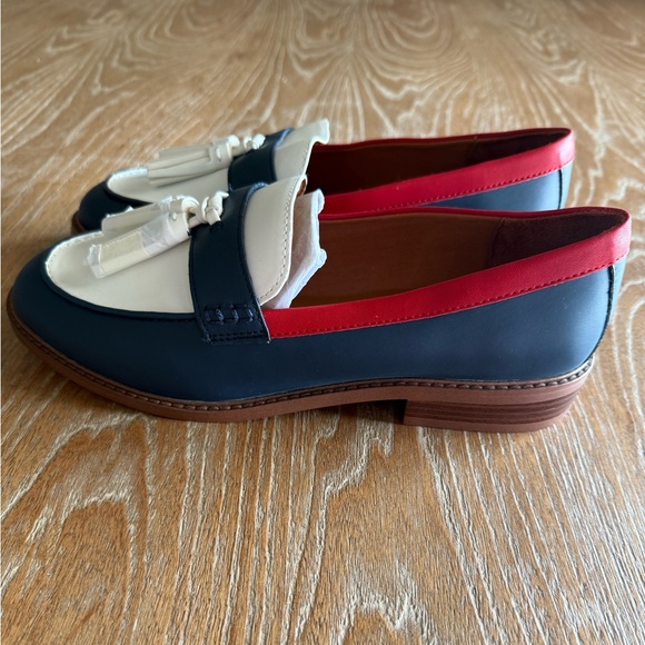 NWOT FRANCO SARTO Carolyn Patriotic Loafers Red Blue White Women’s Size 8.5W - Picture 13 of 13